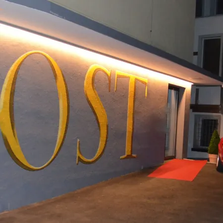 Central Hotel Post