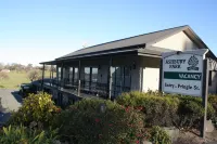 Ashbury Park Motel Hotels in Temuka