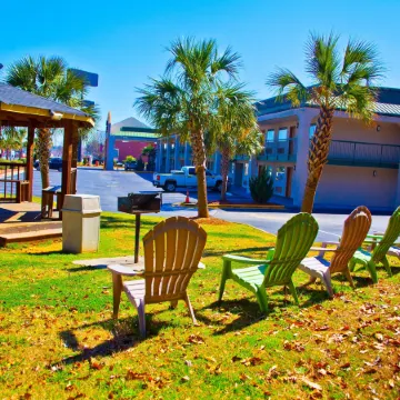 Quality Inn & Suites Macon North