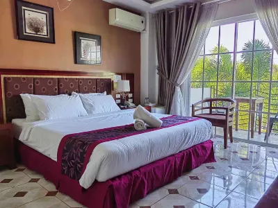 Marand Family Resort Hotels in der Nähe von Sacred Heart School