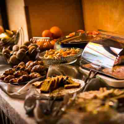 Ambassador Hotel Dining/Meeting Rooms