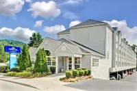 Microtel Inn & Suites by Wyndham Gatlinburg Hotel a Gatlinburg