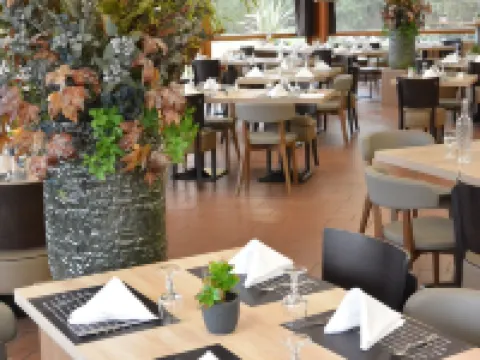 Kyriad Lyon Est - Genas Eurexpo Hotels in Genas