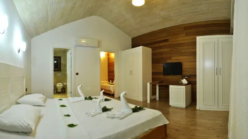 Apella Hotel - Airport Shuttle