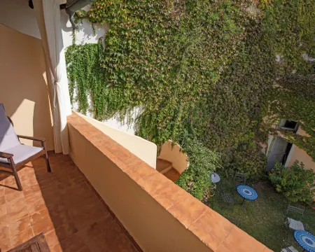 Hotel la Casa Sul Mare Hotels in Procida