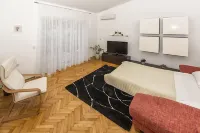 Apartments Nadija 1366 Hotels in Banjole