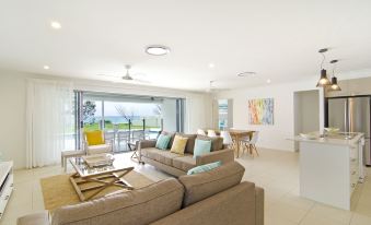 Sentosa at Tugun Beachfront Holiday Home