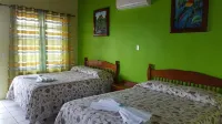 Anchorage Beach Resort Caye Caulker - balcón