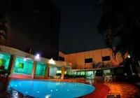 Biss Inn Hotel - piscina