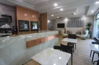 中央賈科米尼酒店 - 早餐
