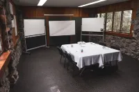 Binna Burra Sky Lodges Hotels in Lamington