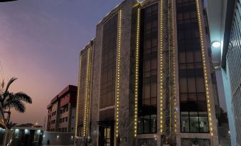 Mini Palace Luxury Suites