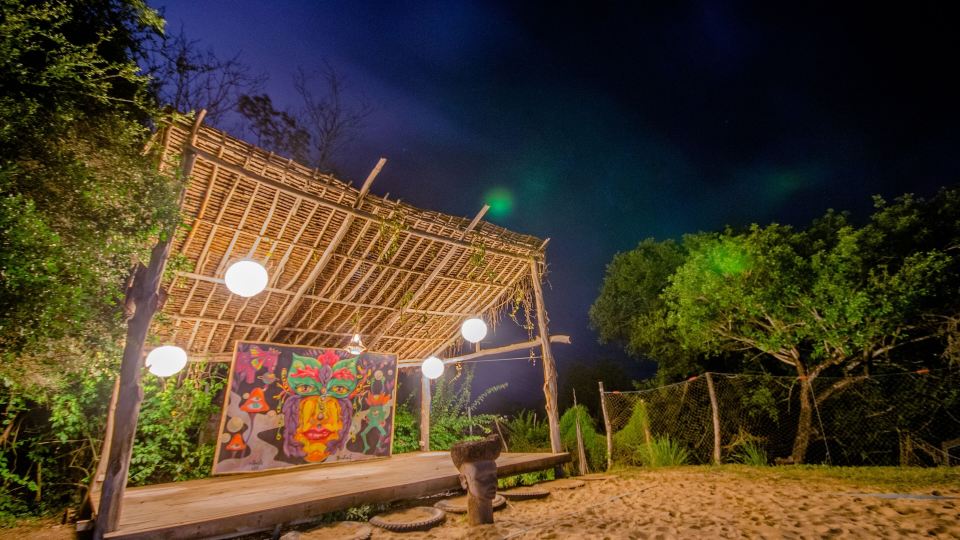 Distant Relatives Ecolodge & Backpackers