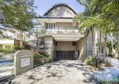 Julians Apartments Các khách sạn gần Byron Bay