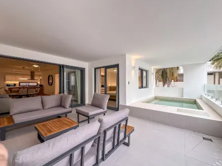 Incredibly Beautiful Condo Just Steps to the Beach