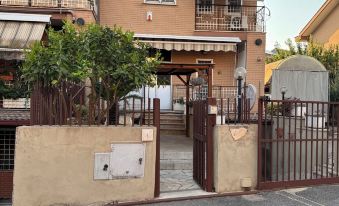 la villetta fiera airport