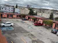 Hotel Diaz ティフアナのホテル