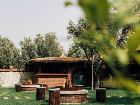 ACC Olives Hotel & Restaurant