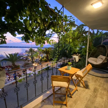 Kale Motel Отели в г. Гёкчеада