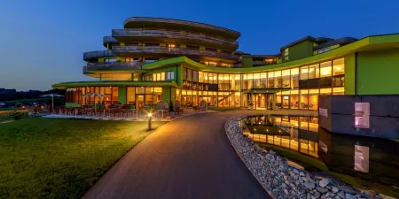 Das Sieben - Adults Only