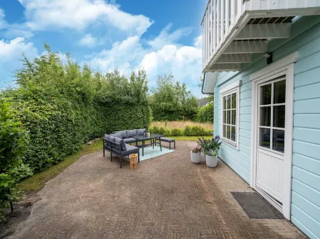 Holiday Home by Zuidlaardermeer with Jetty