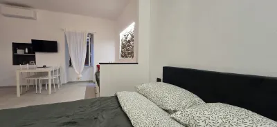 The White Cave- Bluchalet Hotels in Riomaggiore