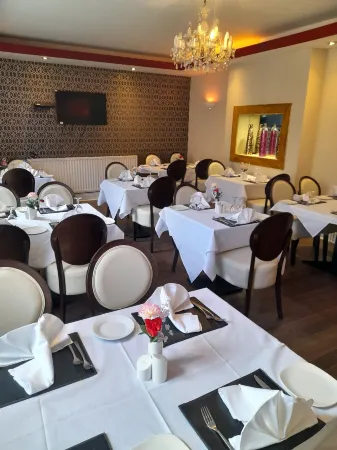 Schooner Hotel Отели в г. Альнвик