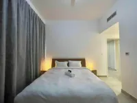 City View Furnished Apartment in Palette Tower in Tourist Club Area Hotels in Al Zahiyah