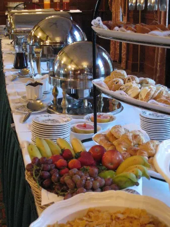 The Colony Hotel Отели в г. Кеннебанкпорт