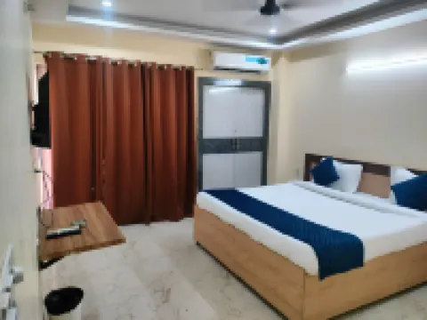 Green Vista Stays Medanta Medicity