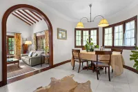 베이사이드 에버그린 하우스 세레니티 오아시스, 정원, 수영장, 바베큐