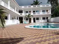 Kings Holiday resort watamu - Kitchen