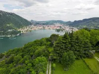 Villa Grel - by Myhomeincomo