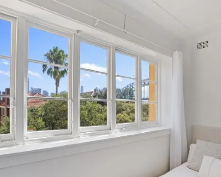 KozyGuru Kirribilli Opera House View 2 Bed Apt Hotels in Kirribilli