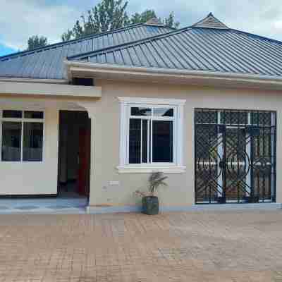 STAN LODGE Babati Hotel Exterior