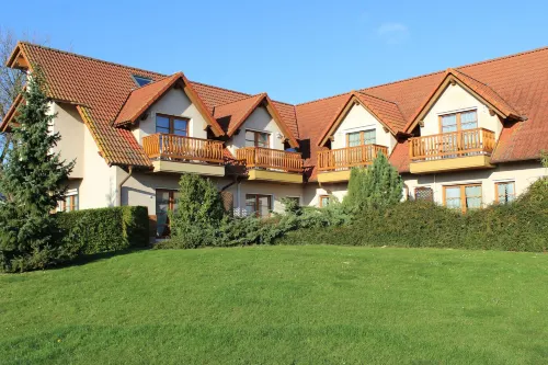 Ferienwohnanlage Schwabe Mit Schwimmbad