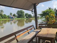 พันพิศาข์ รีสอร์ท โรงแรมในอำเภอ สามชุก