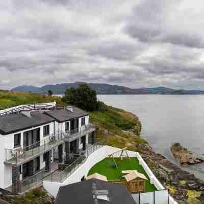 Pierside Apartments Deluxe Accommodation Hotel Exterior