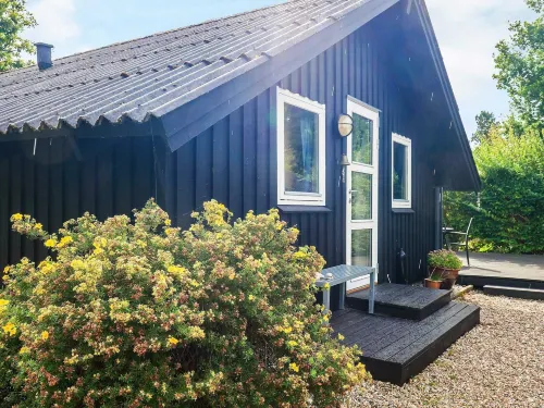 Secluded Haven by Beach - by Traum Ferienwohnungen