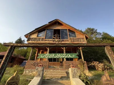Aynştayn Chalet Dağ Evleri Hotel di Iznik