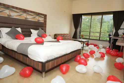 Hotel Lalit Inn Lonavala - Kæledyr tilladt