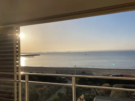 F1 1ST LINE EXCEPTIONAL SEA VIEW Отели в г. Палава-Ле-Фло