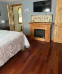 Charming 3 Bedroom Home, Centrally Located In The Heart Of Acadia National Park.