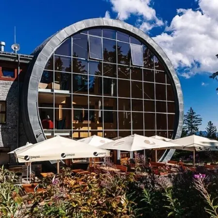 Hotel Obří Sud Javorník Отели рядом с достопримечательностью «Стадион «У Нисы»»