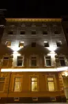 Six Inn Hotel Budapest โรงแรมใกล้ฮีโรสแควร์
