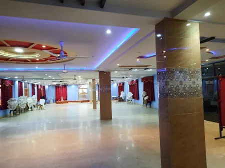 Hotel Samah Отели в г. Маншехра