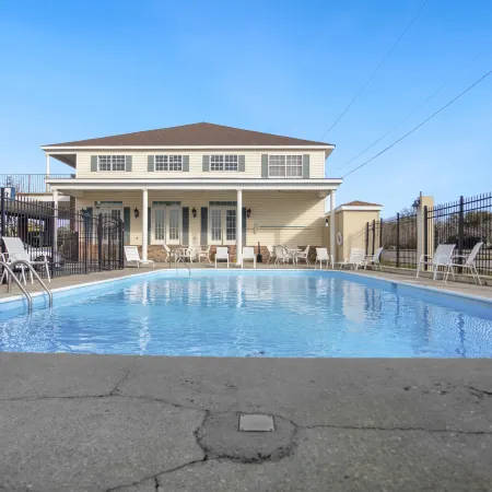 Edgewater Inn - Biloxi Beach