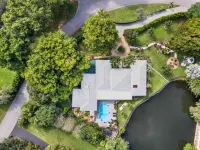 8Br Gem with Pool, Lake View & Tons of Amenities! Hotels in Davie