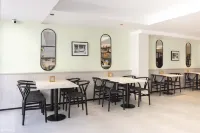 Alfons Hotel - Breakfast