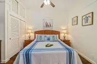 Kiahuna Paradise condo with A/C